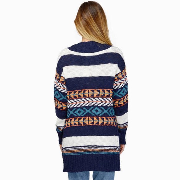 TOBI D'Lila Navy Aztec Print Cardigan - Picture 4 of 4